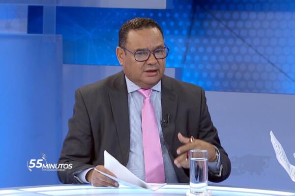 Economista considera positivo el plan anticrisis, pero cree que debió incluir reformas más profundas