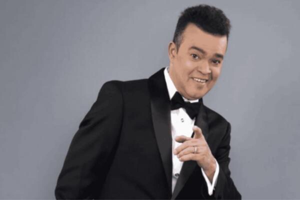 Alex Bueno.
