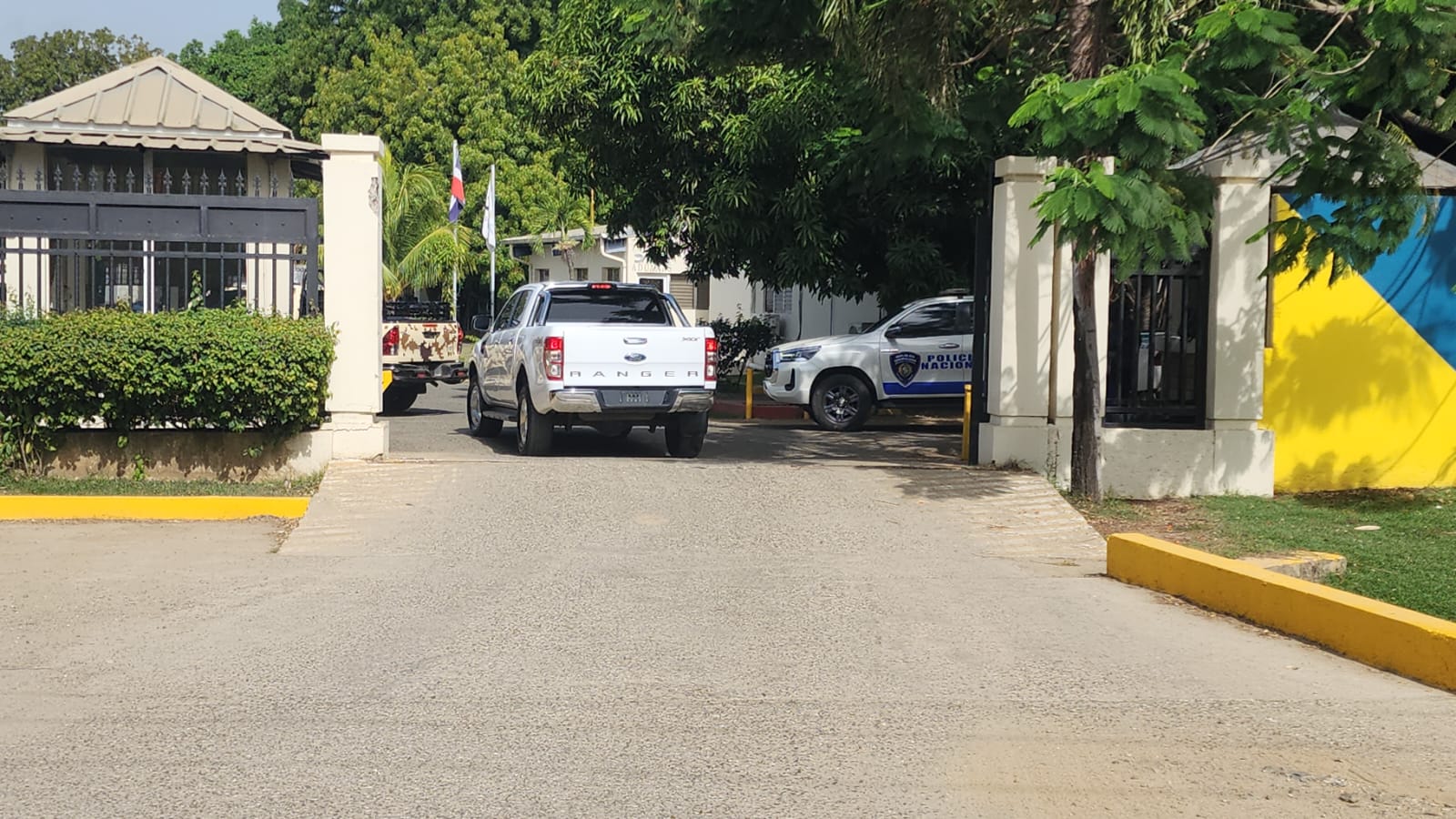 Bajo estricto hermetismo, autoridades de RD y Haití sostienen reunión binacional en la frontera