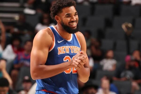 Wembanyama tuvo una de las acciones defensivas más destacadas con un bloqueo sobre Karl-Anthony Towns