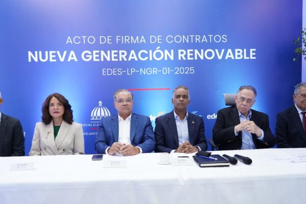 CUED marca un hito al adjudicar 325.69 MW de nueva capacidad de energía renovable con un respaldo del 50% en baterías
