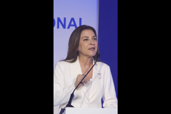 Carolina Mejía destacó que el PRM debe seguir reconociendo a su militancia y preservar la unidad como base de sus logros políticos.