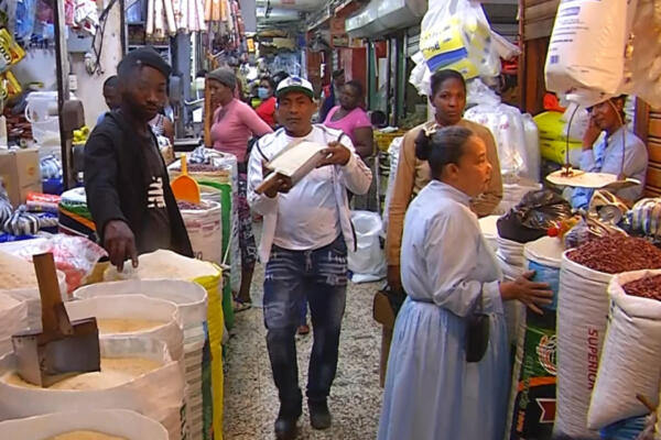 Comerciantes advierten que precio de productos podría variar si combustibles siguen en aumento