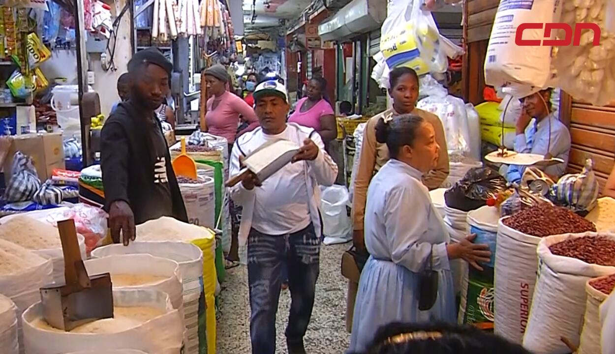 Aumento canasta básica preocupa a comerciantes y consumidores