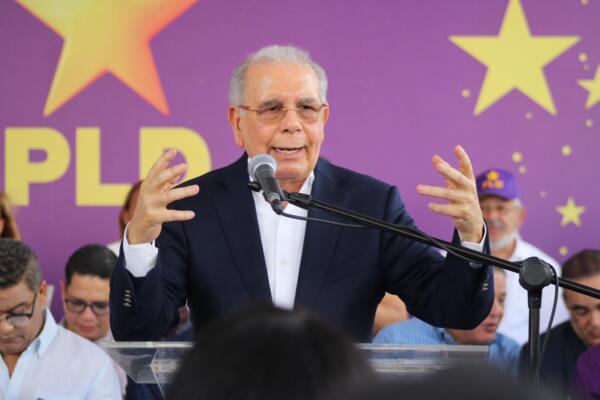 Danilo Medina sobre dirigentes de otras organizaciones que regresan y van al PLD: “Nos están buscando para que les abramos las puertas”