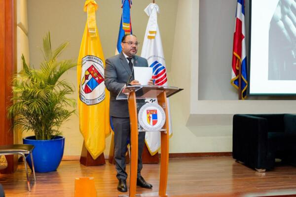 Defensor del Pueblo impulsa diálogo sobre adicciones y salud mental.