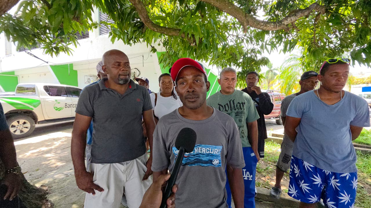 Denuncian colapso del muelle de Cayo Levantado; dueños de barcos advierten de paro