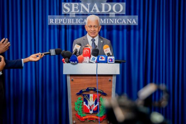 Ricardo de los Santos, presidente del Senado