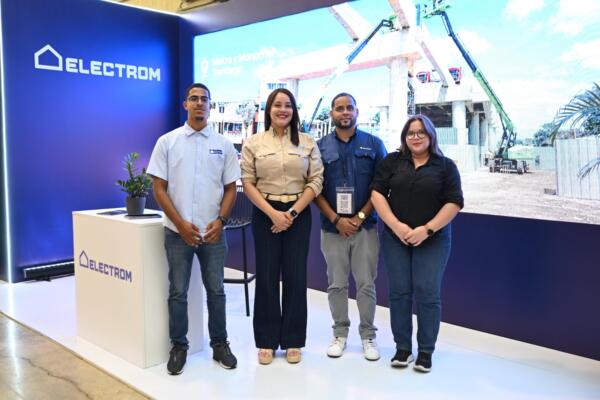 La participación de Electrom también sirvió como espacio para estrechar vínculos con clientes, contratistas, ingenieros y desarrolladores. Foto: Fuente externa 