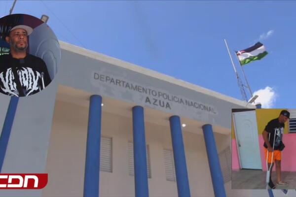 Un hombre con discapacidad denunció que agentes policiales irrumpieron en su vivienda en el sector El Alto, en Azua, causando daños a la puerta y a un televisor.