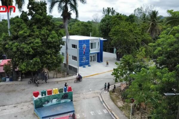 Nuevo cuartel en Mencía fortalece seguridad ciudadana.