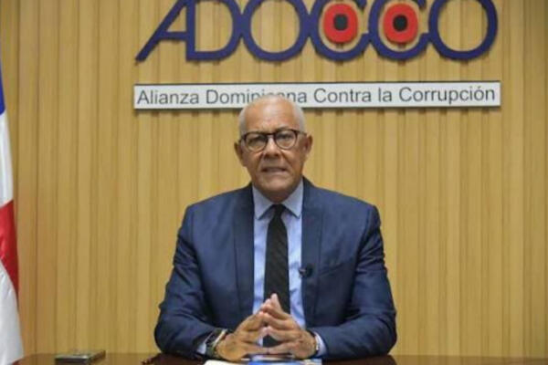 Julio César de la Rosa Tiburcio, presidente de la Alianza Dominicana Contra la Corrupción, (Adocco). 