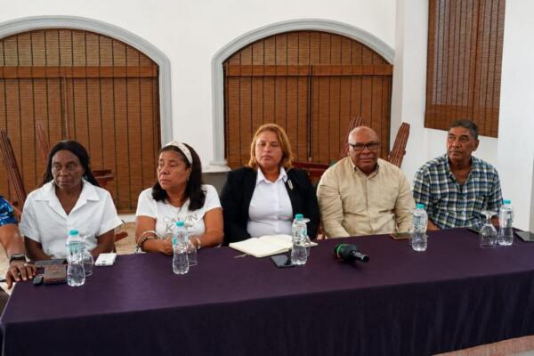 Comunicadores de Barahona se unen al proyecto de Gonzalo Castillo.