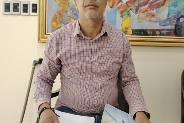 El señor Herrera Suriel afirma que producto del daño sufrido cayó en depresión y sufrió dos derrames cerebrales. Foto: CDN Digital 