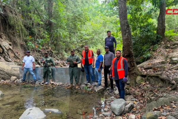 Operativo ambiental restaura tramo del Río Bellaco
