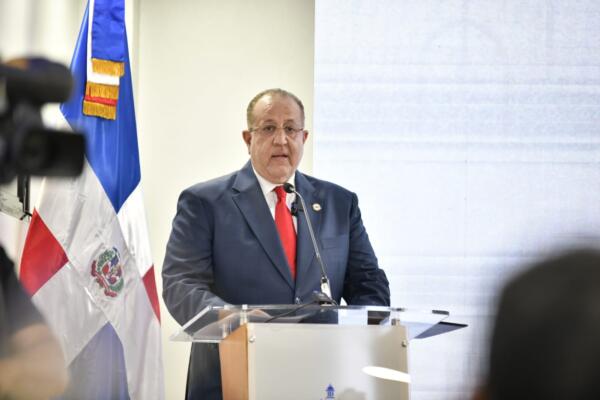 Ministro de Hacienda y Economía, Magín Díaz