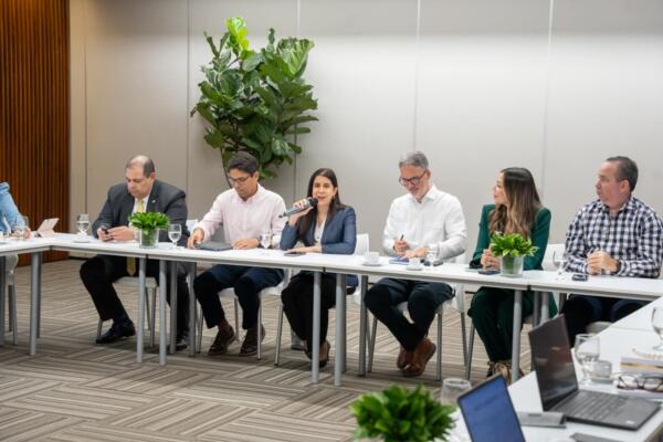 NPAP-RD revisó su plan 2026–2027 junto a la Asociación de Industrias de la República Dominicana para impulsar soluciones contra la contaminación por plásticos.