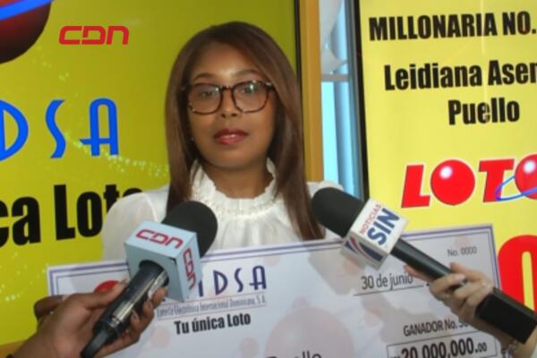 Lidiana Asencio Puello, ganadora de 20 millones de Leidsa. 