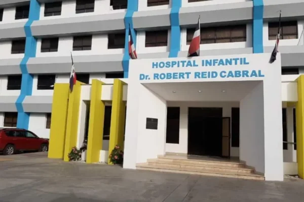 Afluencia de pacientes por enfermedades respiratorias en hospital Robert Reid Cabral se mantienen controlada
