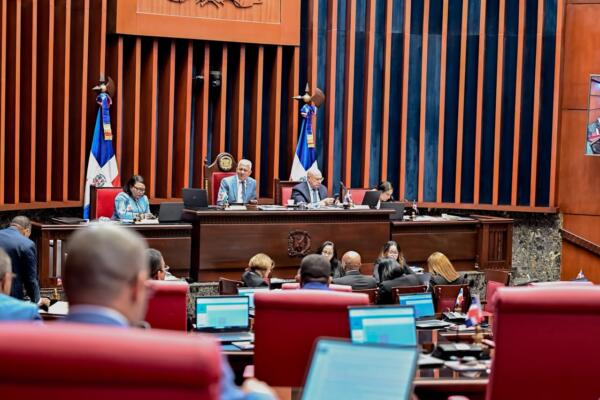Nueva ley de residuos crea fondo y promueve sustitutos sostenibles.
