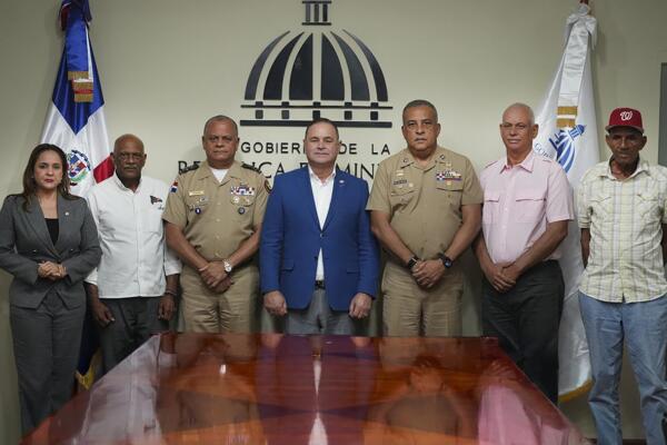Agricultura, Defensa y Migración acuerdan acciones conjuntas con productores para garantizar producción