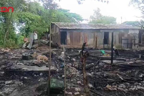 Vecinos piden ayuda tras voraz incendio en La Lambada.
