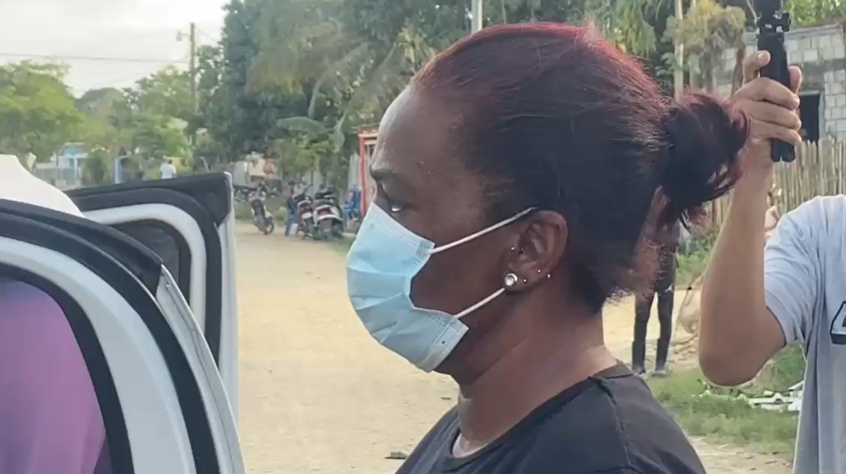 Desesperación familiar en Sabana de la Mar: Joven liberado reincide en amenazas contra su madre y es internado para rehabilitación