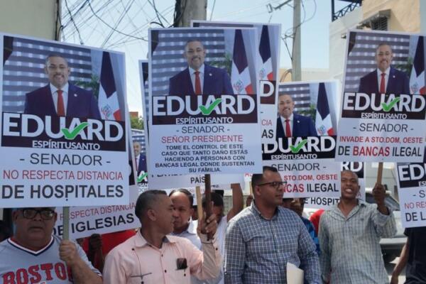 Denuncian proliferación bancas ilegales en Santo Domingo Oeste