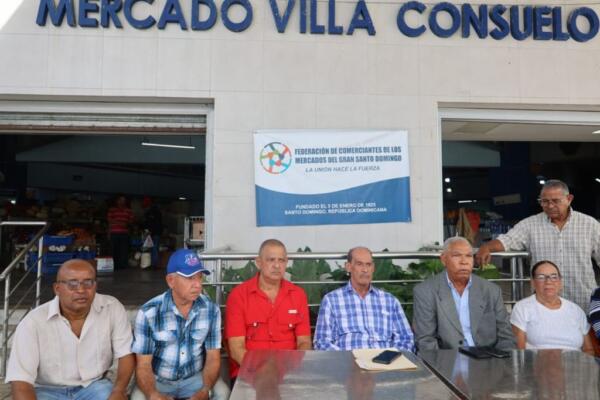 Comerciantes del GSD, piden al Gobierno implementar proyectos para los pobres, ante alzas de productos