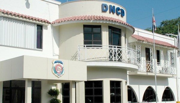 DNCD realiza operativo contra microtráfico en SDE y decomisan más 17 mil gramos
