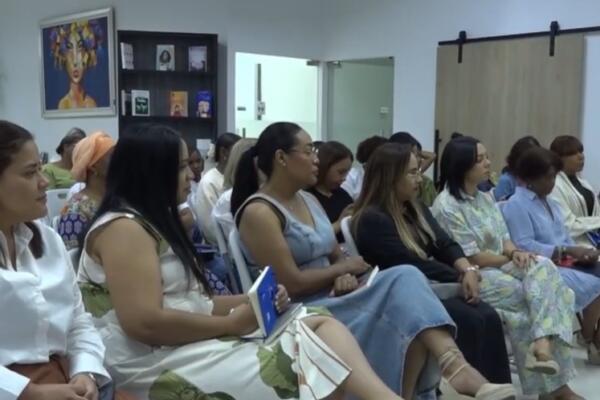 Mujeres reflexionan sobre memoria y resistencia a través de la literatura