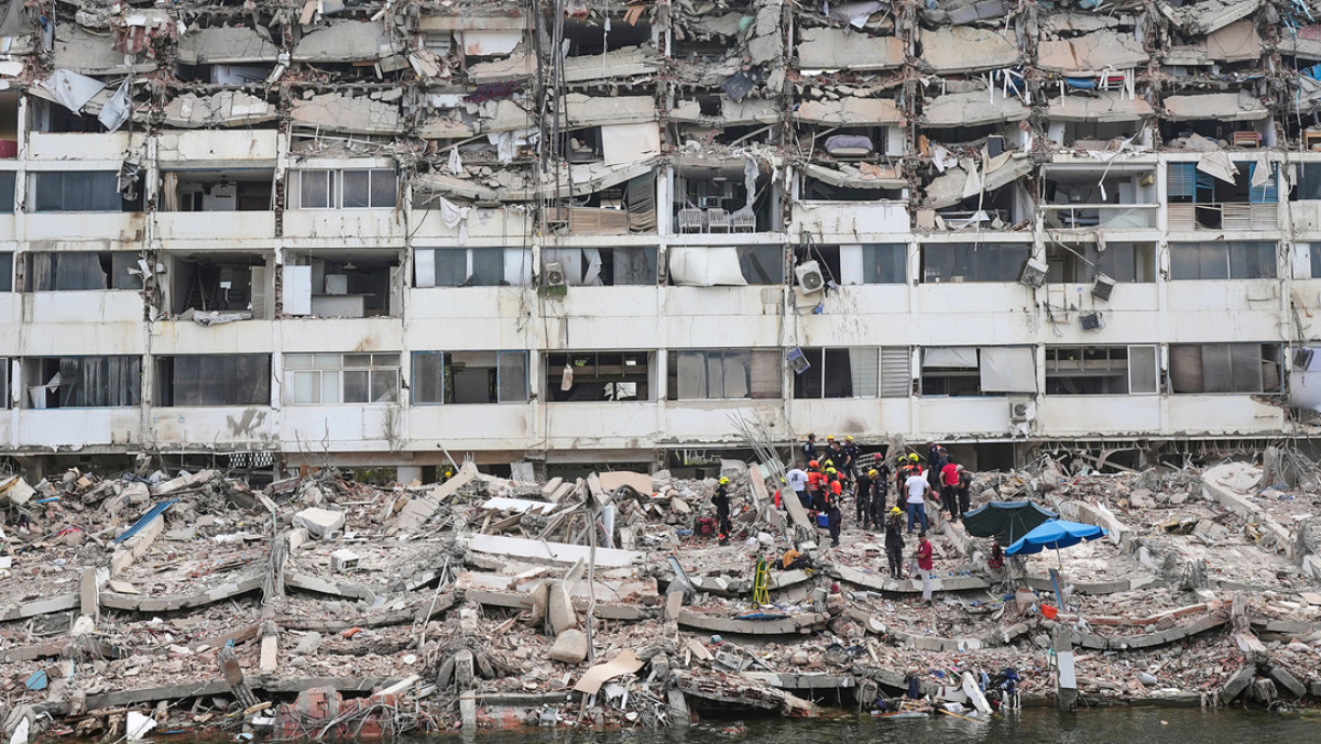 Las autoridades del país suramericano mantienen las labores de búsqueda y rescate de supervivientes.