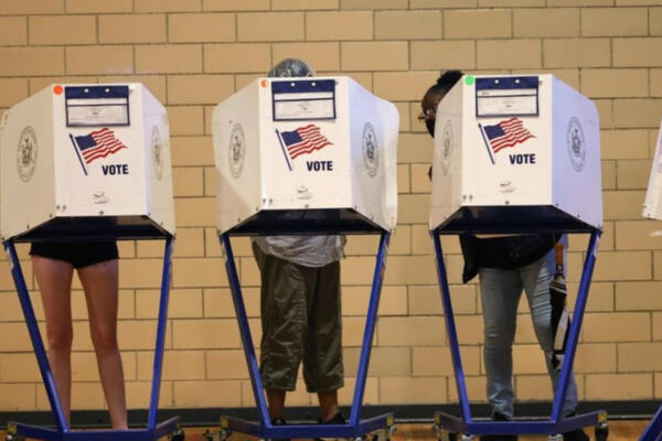 ¿Qué tan decisivo es el voto dominicano en el Distrito 13?