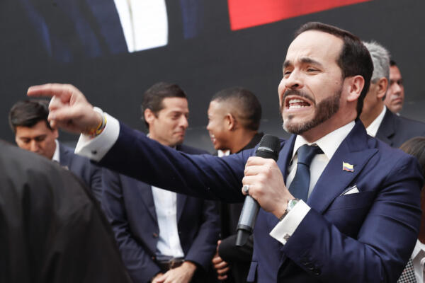 Fotografía de archivo del presidente electo de Colombia, Abelardo De La Espriella, durante un acto público, en Bogotá (Colombia). EFE/Mauricio Dueñas