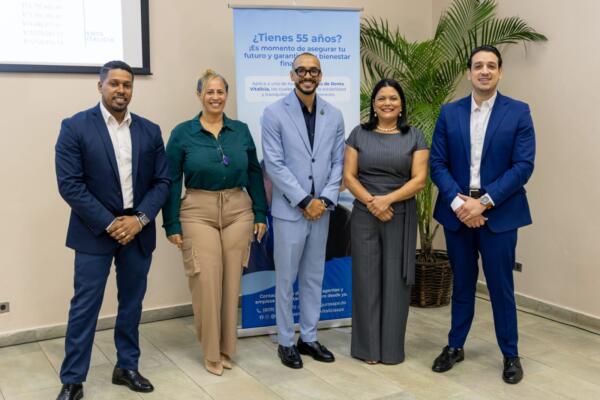 Angel Cuevas,Yanirys Reyes Fernandez, Juan Cuevas' Sonia Yanira Perez Peralta, Reynaldo Aquino. Foto: Fuente externa 
