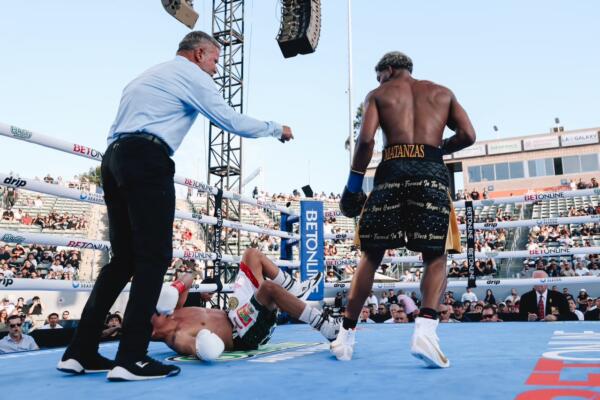 Con esta victoria, Andy Cruz continúa consolidando su ascenso en el boxeo profesional y suma una nueva presentación convincente que fortalece su posición entre los principales contendientes de la actualidad.