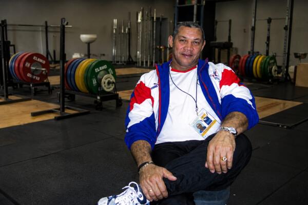 Ogando tuvo en Wanda Rijo y Yuderqui Contreras, a las más aventajadas y las que lograron mayor dimensión internacional, llevándolas a ser bicampeonas en Juegos Panamericanos y Centroamericanos.