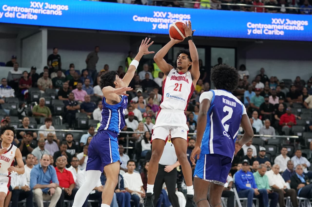 Los dominicanos culminaron la etapa preliminar con récord de 4-2, clasificados a la segunda ronda junto a los Estados Unidos y Mexico, mientras que Nicaragua (0-6) quedó descartada.
