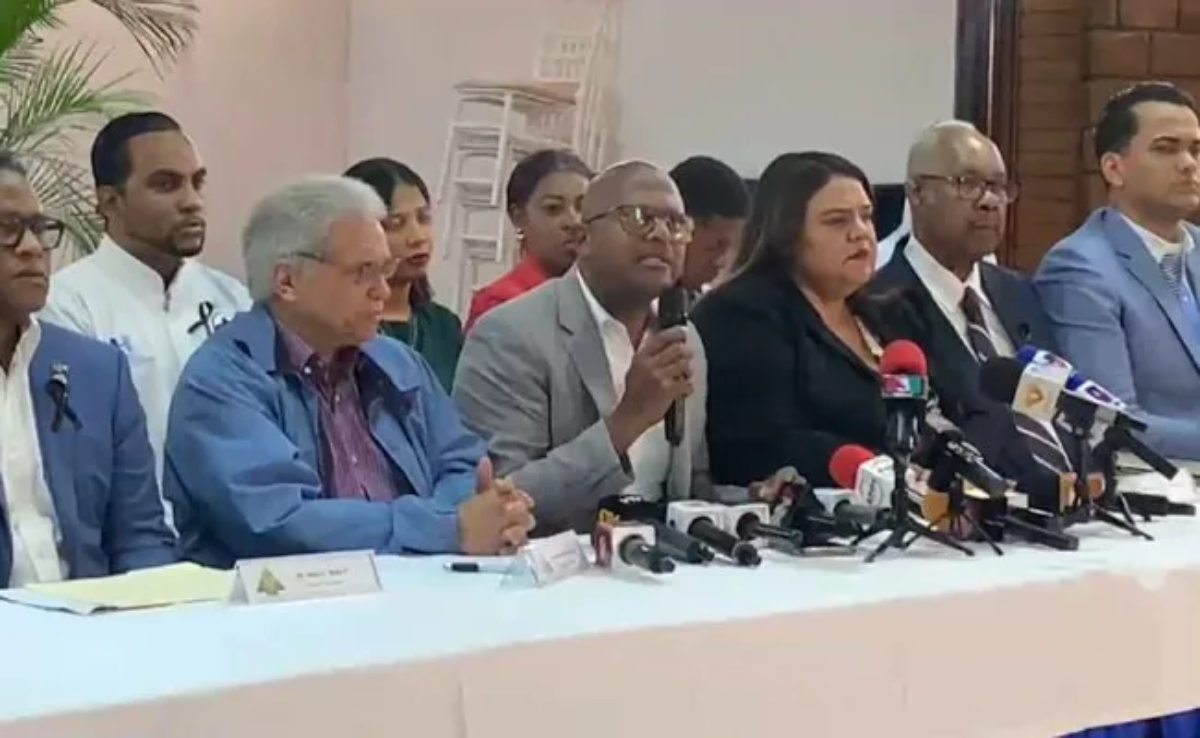CMD denuncia abusos y llama a huelga médica de 24 horas