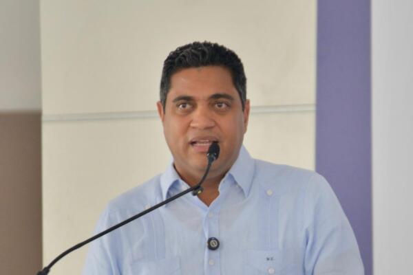 Solicita a Lidom ponerse de acuerdo para que niños participen en Caribe Kids. Foto: Fuente externa