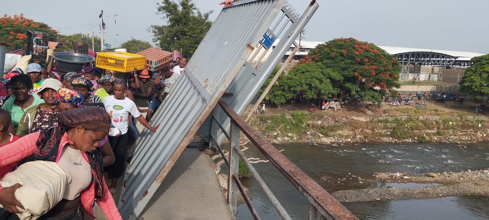 Deterioro del puente sobre el río Masacre genera preocupación en Dajabón