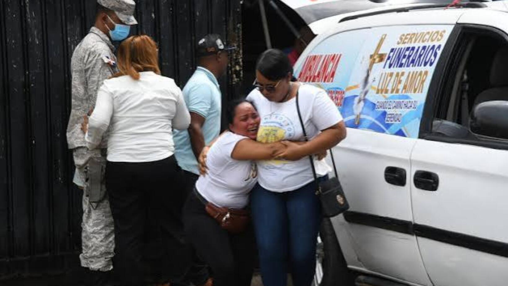 Dolor, repudio y operativo policial acompañan féretro de Darlin Mercado hasta morada final