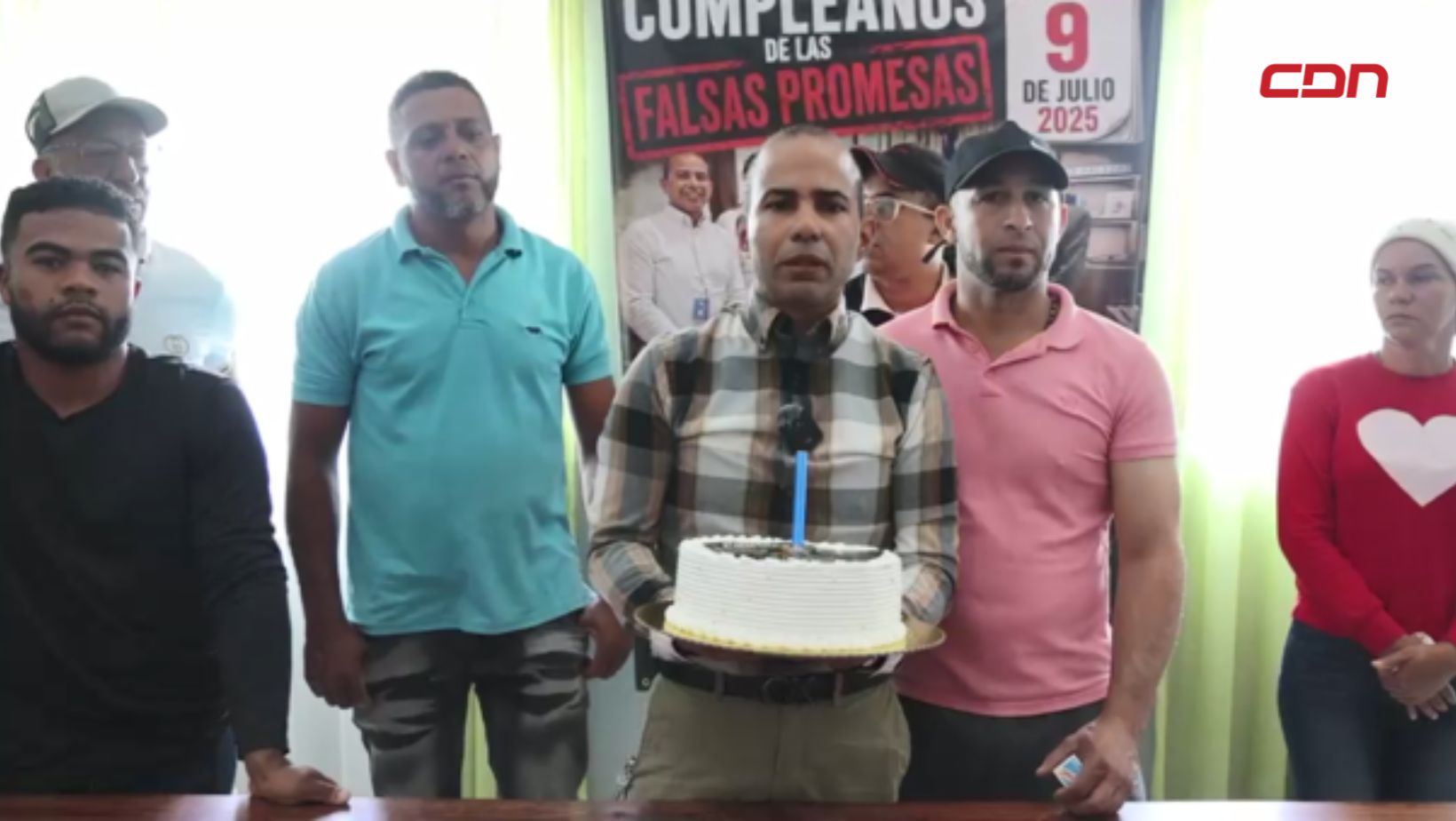 Un año sin obras en Tireo
