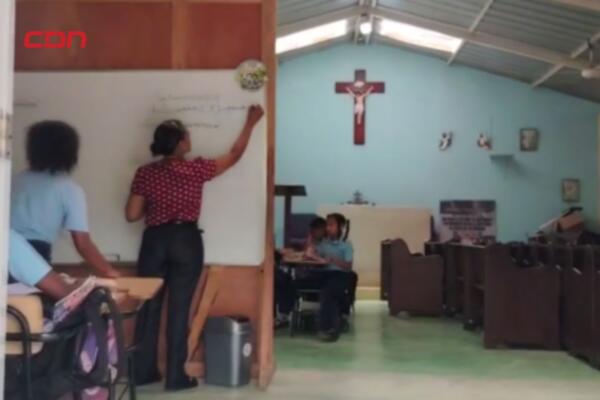 Obras en El Aguacate avanzan, pero escuela no abrirá a tiempo.