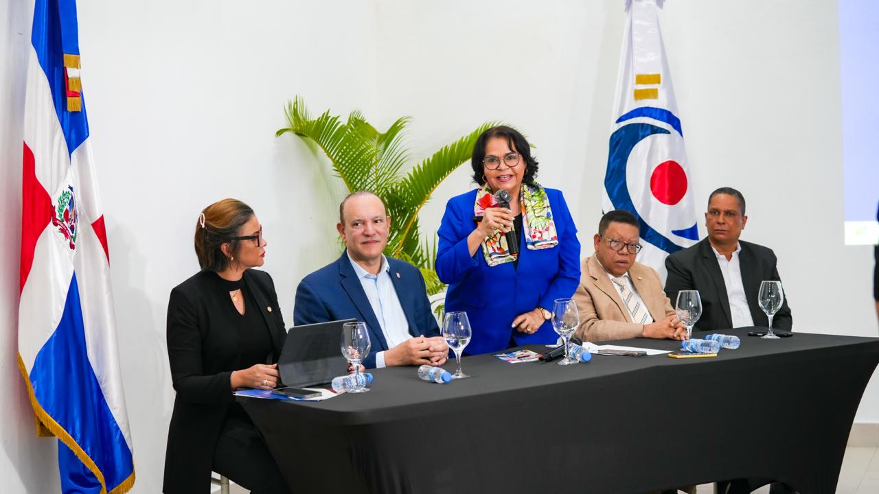 Más de 390 gobiernos locales participan en una estrategia nacional de capacitación impulsada por la CCRD para fortalecer la transformación digital, el control externo, la transparencia y promover el cumplimiento de la Declaración Jurada de Patrimonio.