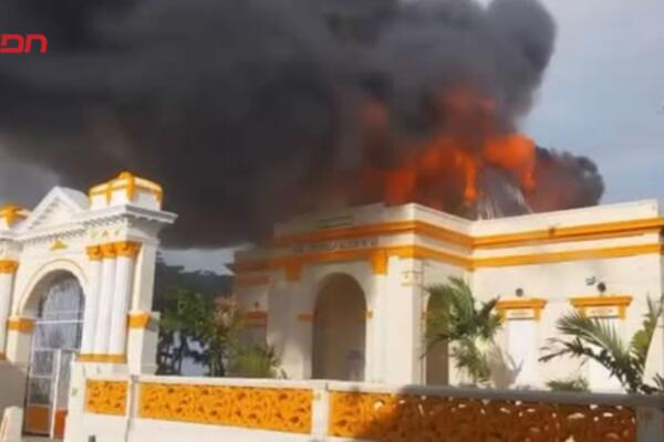 Incendio destruye histórica Logia Restauración No.11 en Puerto Plata.
