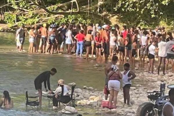 Un joven perdió la vida este domingo mientras intentaba rescatar a dos personas. Foto: Fuente externa 