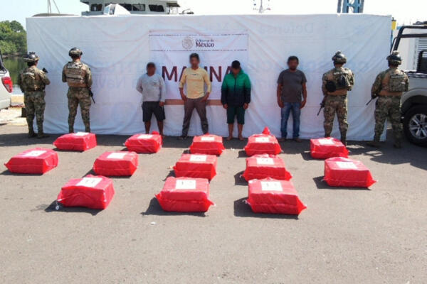 Marina de México incauta 1,2 toneladas de presunta cocaína frente a las costas de Chiapas