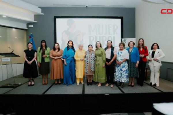 Consultas territoriales guían Informe País sobre mujer rural.

