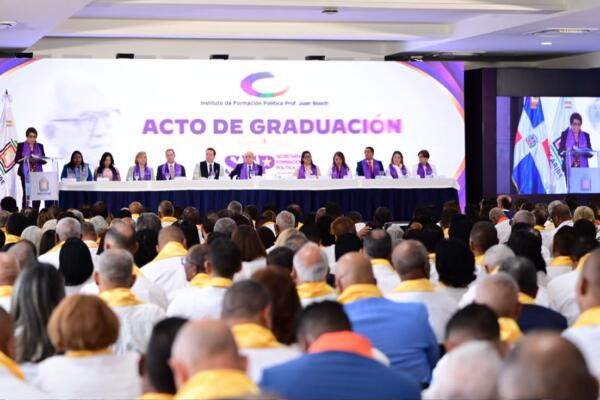 PLD gradúa a más de 700 participantes en Programa de Formación Política